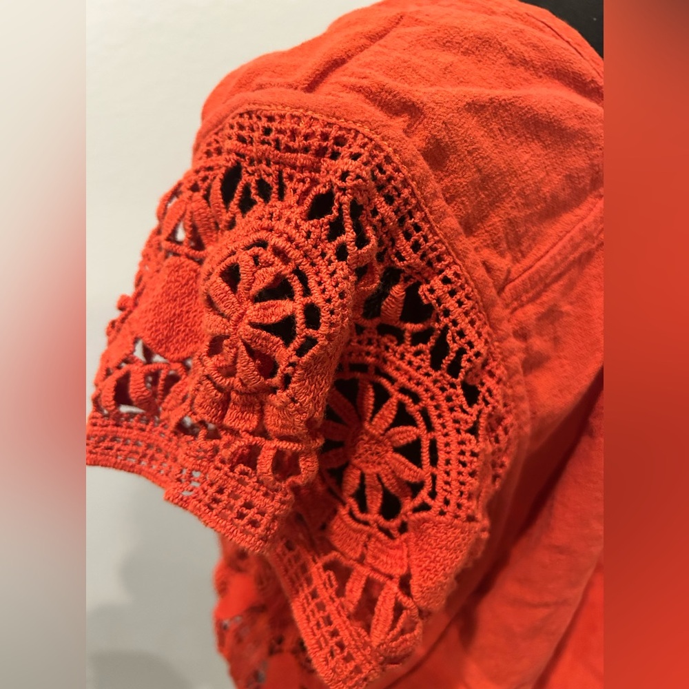 Free People Burnt Orange Crochet 100% Cotton Blouse Size Small - Picture 3 of 6